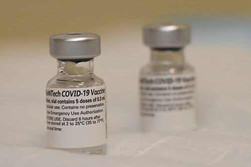 Pfizer-BioNTech_COVID-19_vaccine2020